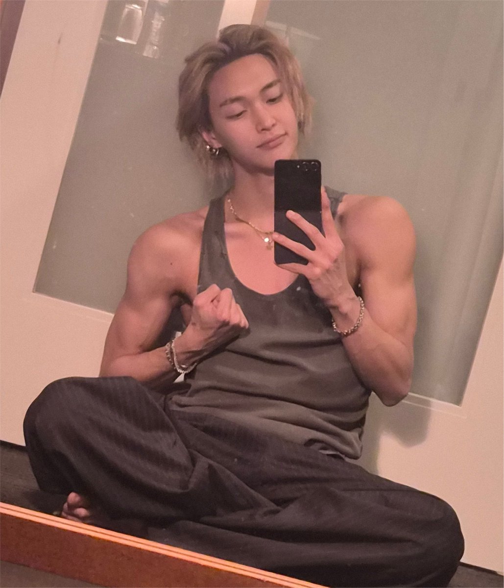 ishiteruyobabe's tweet photo. ก็กล้ามใหญ่จริงๆนี่นา🥺🥺🥺🥺🥺 https://t.co/2InrF0QKez