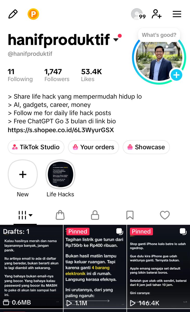 hanifproduktif's tweet photo. Day 14 ngonten di TikTok fully automated pake Claude:

> tembus 1k followers (udah bisa pasang keranjang kuning dan link bio)
> 1 post ada yg tembus 1juta views 

Enaknya ngonten di TikTok itu kontennya evergreen. Konten tanggal 3 Agustus baru rame di tanggal 8 dan terus naik ampe sekarang

Kalo di X itu umur kontennya pendek banget. Paling 2 atau 3 hari doang. Setelah itu ditenggelamkan sama algoritma 

Di TikTok kadang butuh waktu 1 atau 2 minggu baru rame. 

Workflow yang gue pake ada di article di bawah ini: