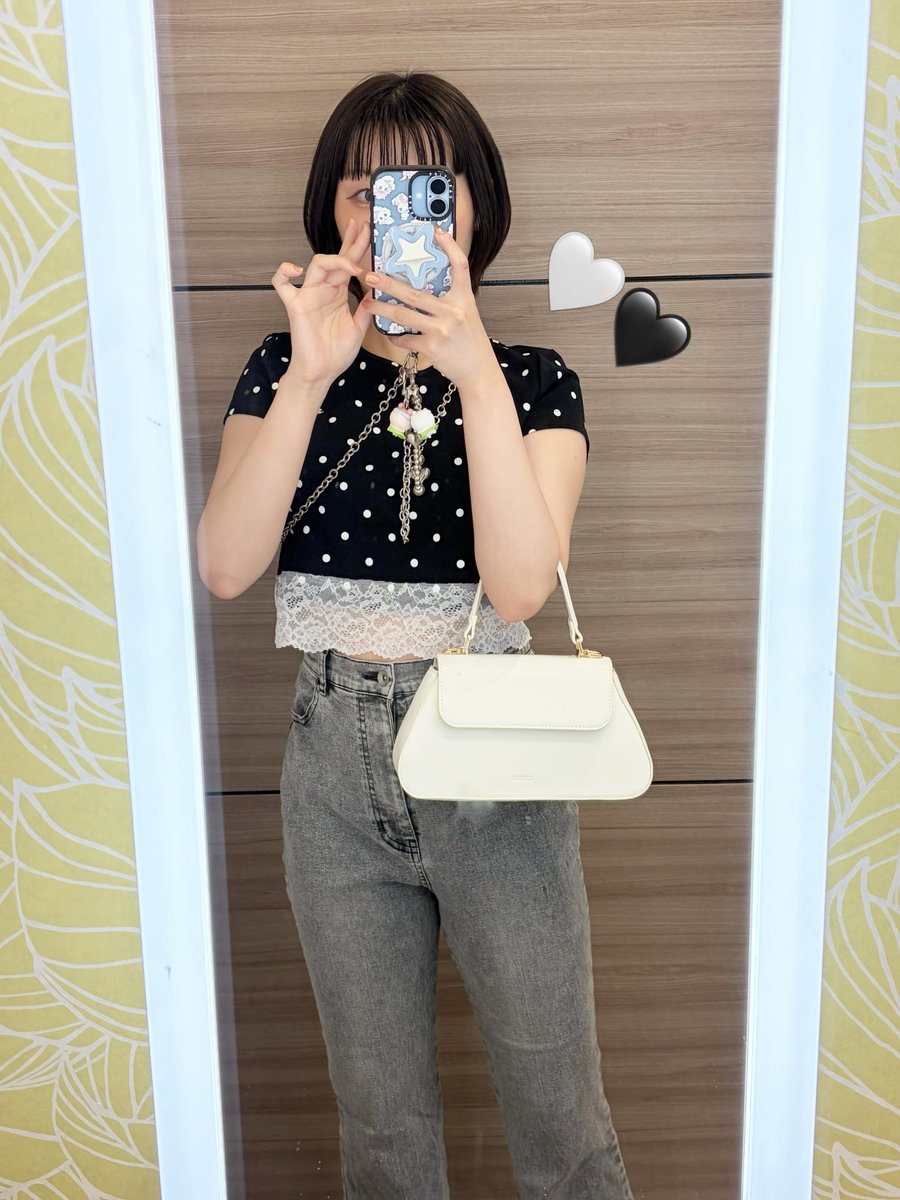 huchumun's tweet photo. 本日のお洋服𓂃 🪞👡
⁡
美容院の帰りに見つけたfoxyのぬいぐるみガチャ♡

バニーちゃんお迎え出来て嬉しい🐰🪽 https://t.co/0TTr4zGTWh