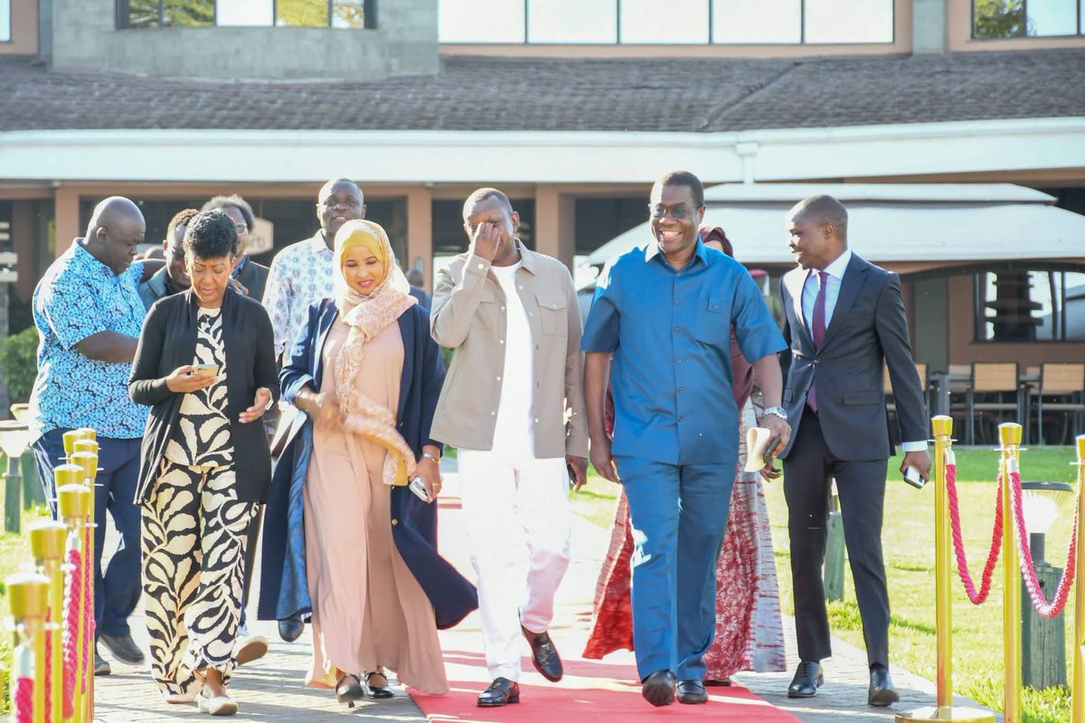 gabrieloguda's tweet photo. Kikosi cha mizinga imewasili Naivasha. Stay tuned for the joint-presser this afternoon. https://t.co/A0593XStJL