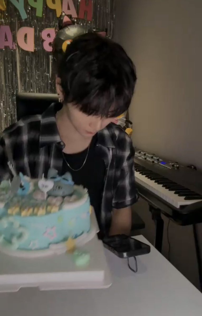 yeppi53hee's tweet photo. 태산아 생일축하해🫶✨🎂
#HAPPY_TAESAN_DAY #TAESAN #BOYNEXTDOOR https://t.co/qWJM9IOMFc