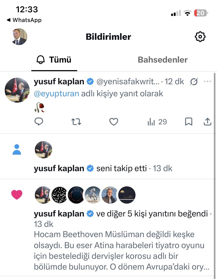 eyupturan's tweet photo. @yenisafakwriter Lutfettiniz hocam, şeref duydum. https://t.co/89V1gUaCAt