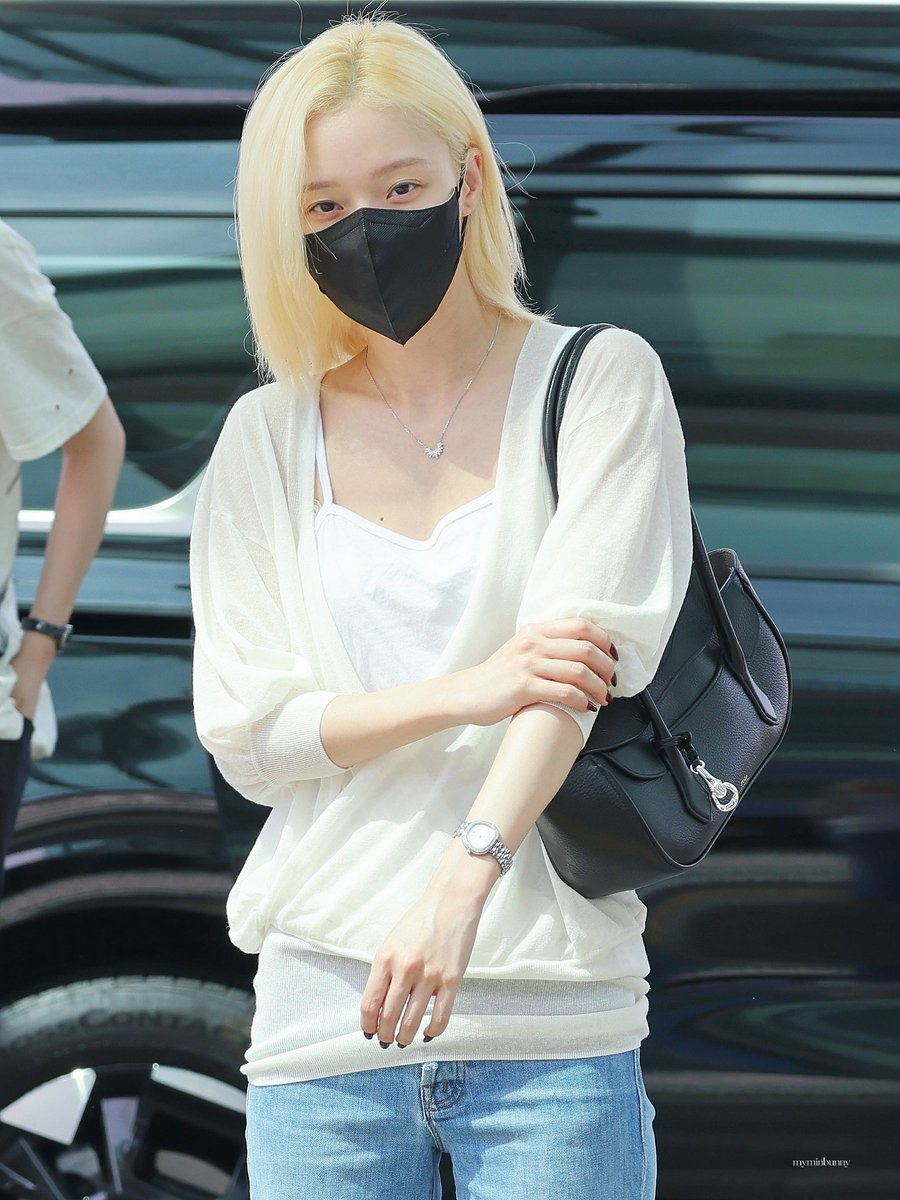 myminbunny's tweet photo. 260810 ICN

#aespa #æspa #에스파 
#WINTER #윈터 #ウィンター https://t.co/Xw0Qopymn8