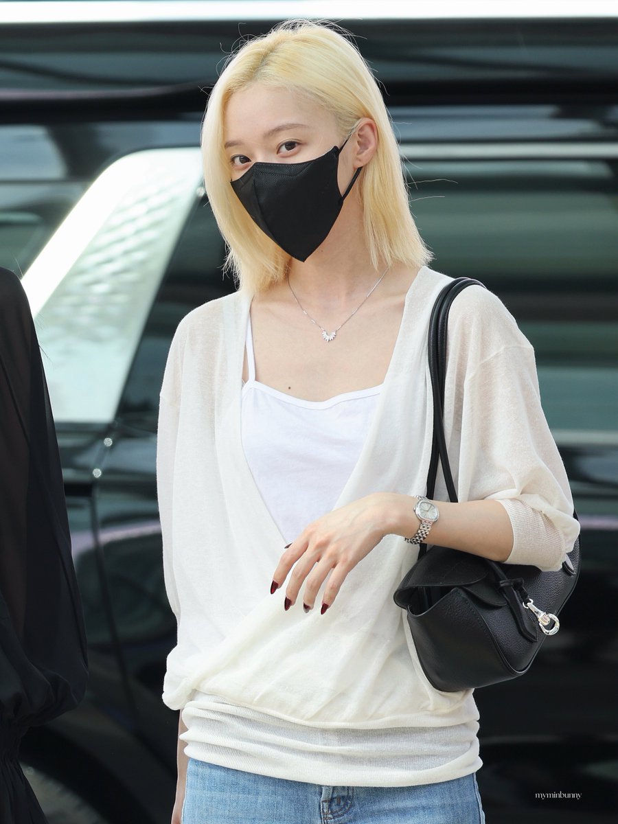 myminbunny's tweet photo. 260810 ICN

#aespa #æspa #에스파 
#WINTER #윈터 #ウィンター https://t.co/Xw0Qopymn8