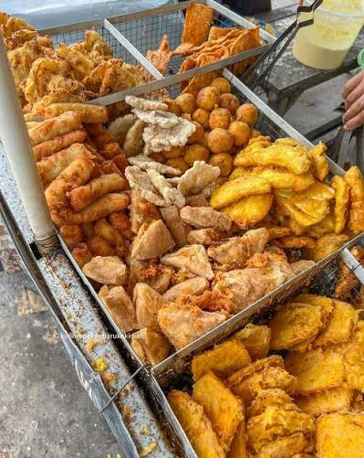 womanfeeds_id's tweet photo. {mu} ya lorddd susahnya cut tepung, dem, gampangan cut pertemanan toxic drpd cut tepung https://t.co/uJfpTLJPnJ