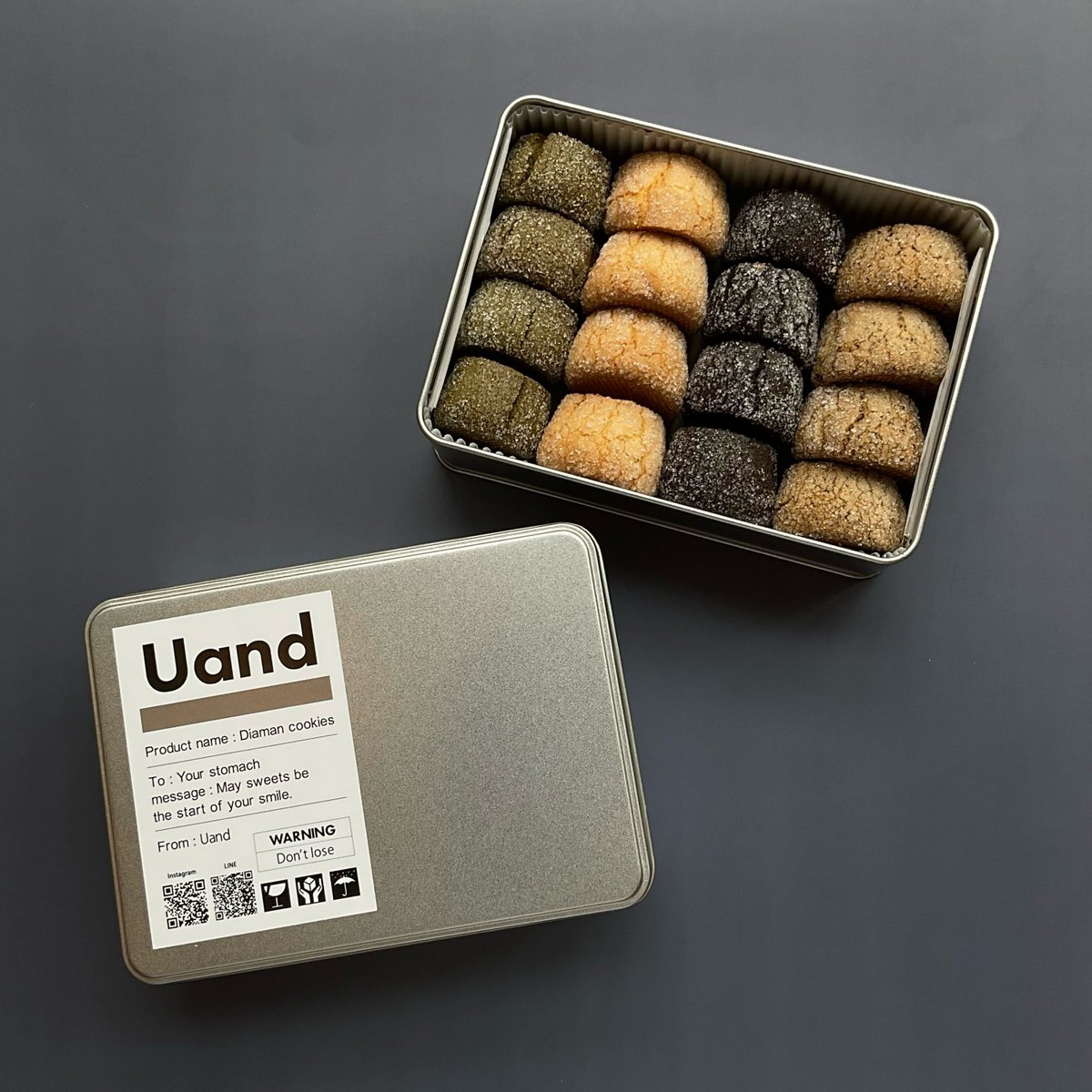 SagaMado's tweet photo. \期間限定&数量限定🍪/
#Uand の人気商品「厚切りディアマンクッキー缶」がSAGA MADOに登場✨
4つの味わいが楽しめるクッキー缶は、自分へのご褒美や手土産にもおすすめ🎁
数量限定のため、なくなり次第終了です!
気になっていた方は、この機会をお見逃しなく👀
#SAGAMADO #クッキー缶 https://t.co/fIloZqpbPo