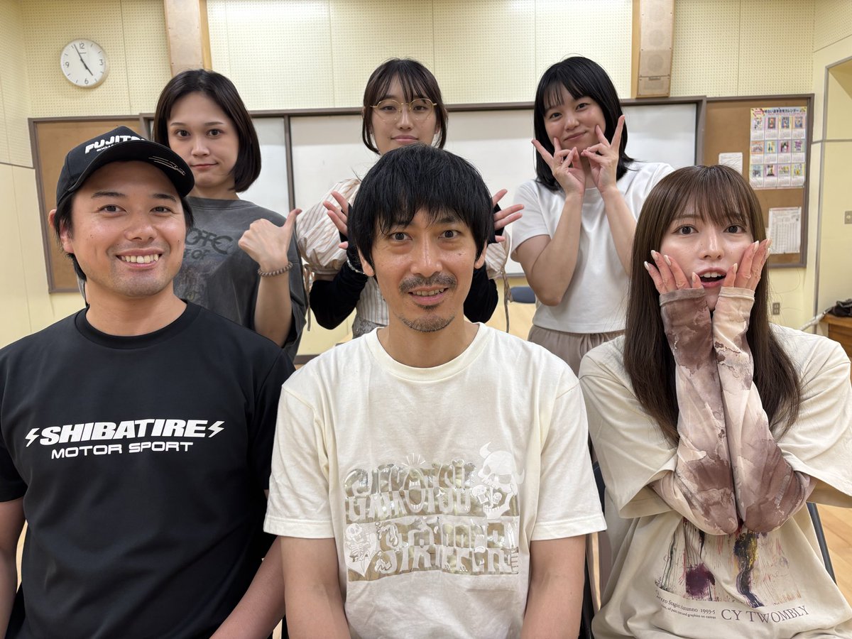 canary_adachi's tweet photo. 初稽古。
素敵な役者が集まってくれました。
面白くならない訳が御座いません。
読み合わせだけで確信、です。
いよいよ来週の水曜日から始まります！
チケット絶賛発売中です！！

舞台『無題無題無題』
千本桜ホール
2026年8月19日(水)〜23日(日)

【詳細.予約】
https://t.co/oCQyrFsOsz https://t.co/CSiQdkqkrq