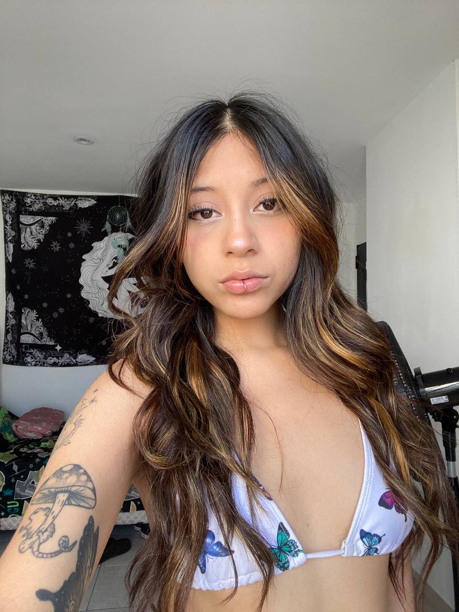 abbygrts's tweet photo. feeling cute today. https://t.co/Be5KuVrub6
