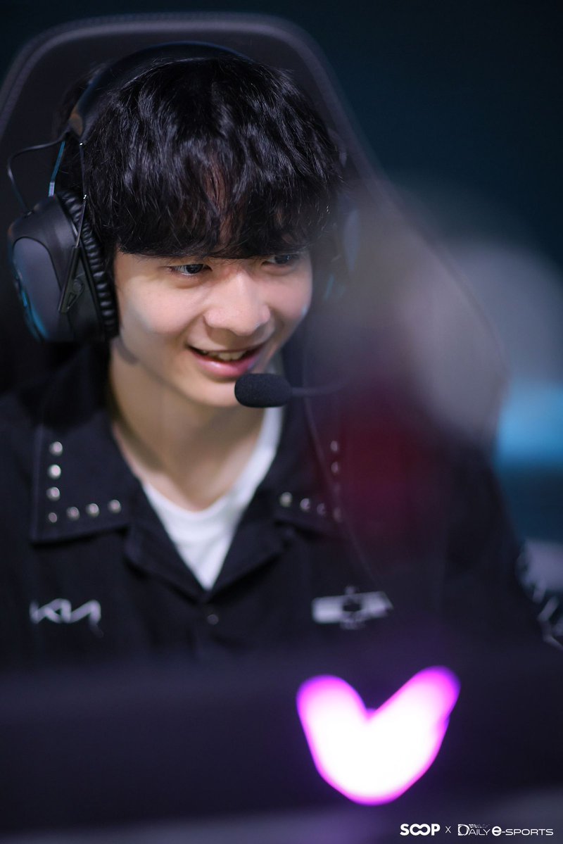 lucid__dk's tweet photo. 260806 LCK 플리커 #Lucid

🔗 https://t.co/6dAyUcSaHf https://t.co/Sfb0uFcvA0