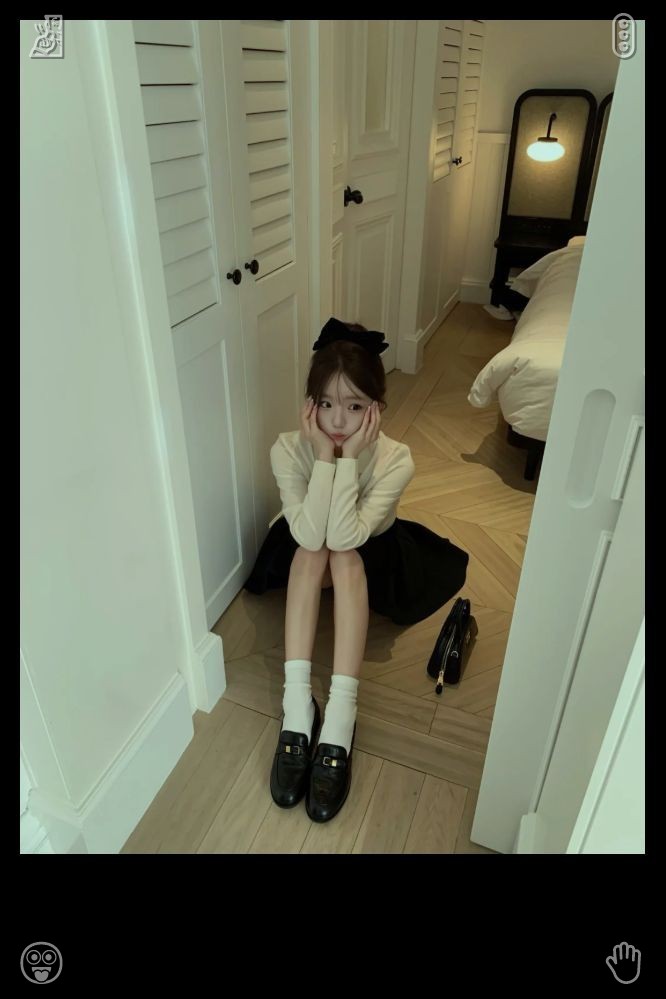 sakura__bos's tweet photo. On Saturday morning, I rise early at 7 a.m., excited to join Lily for our hiking adventure. I whip up a fast meal—oatmeal topped with berries and nuts—and pack my backpack. I also remember to bring my pen with a comfortable grip. https://t.co/Zddyjxpj3i