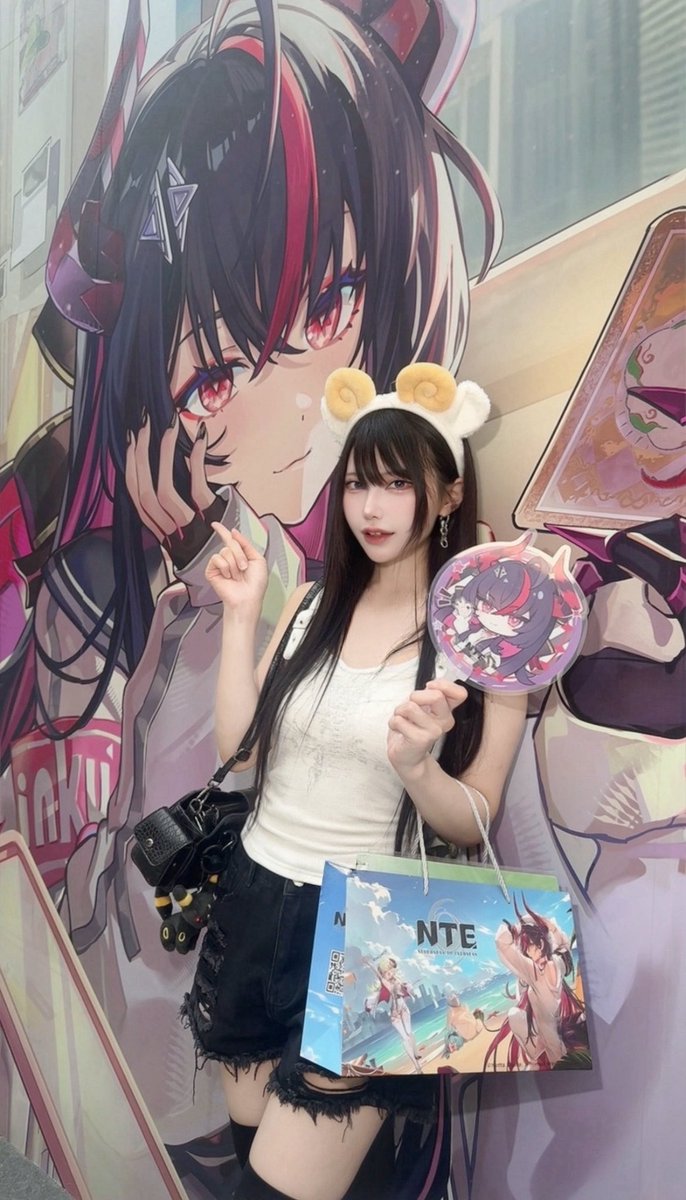 xxxUxx_OxxO's tweet photo. NTEのオフラインイベントのメェメェ村に遊びに行ってきました！🐑✨

ゲームでも遊べたしノベルティも盛りだくさんで
NTEレイヤーさん素敵だった…..

#NTE #NTEネバエバ #NTEメェメェ村集合 https://t.co/xJHN8zlwB0