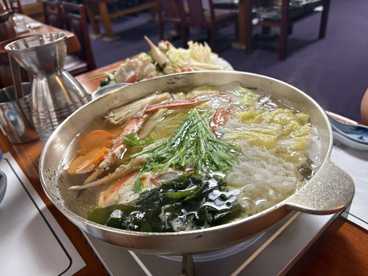 FPD_Atelier's tweet photo. カニ鍋食べた、もうお腹いっぱい。 https://t.co/O9xPyccjPK