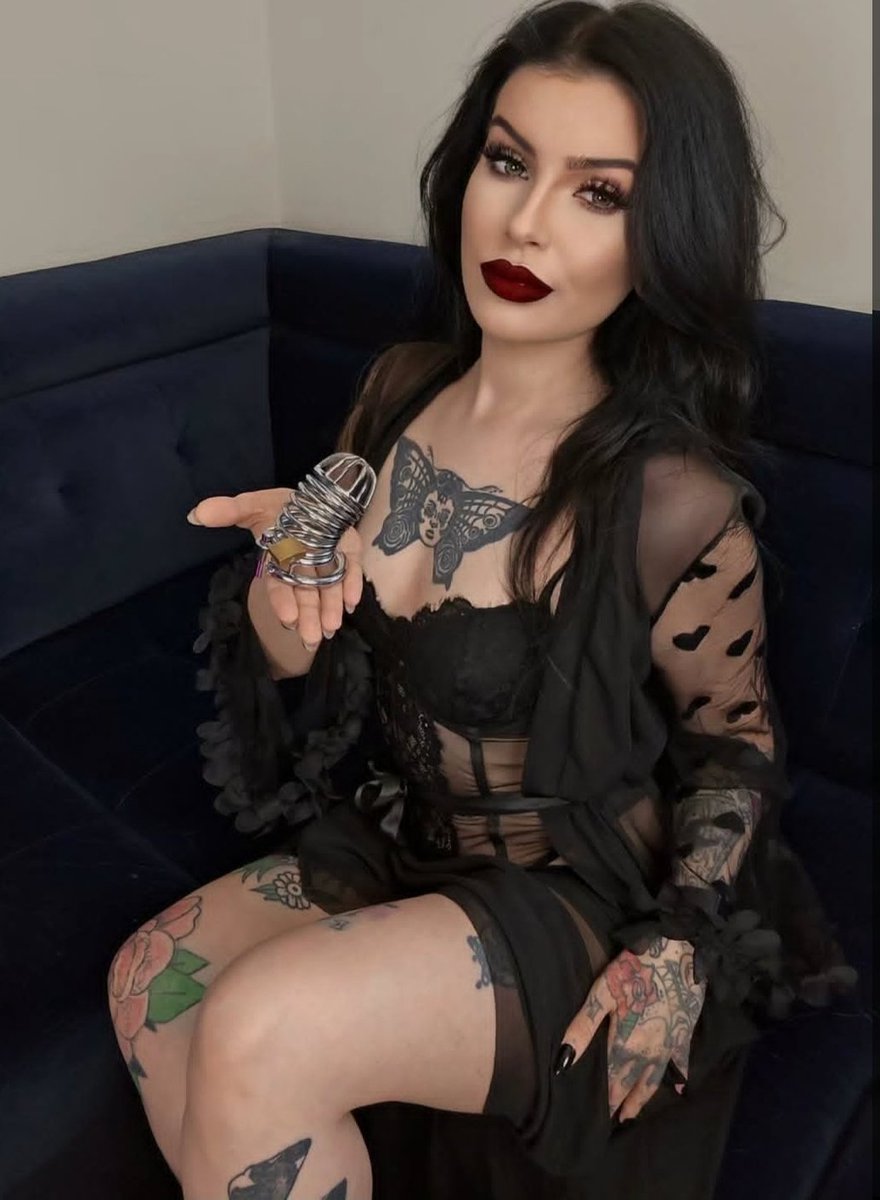 xeneixi_10's tweet photo. I have something for you here🖤 https://t.co/KGhTnqIFOR