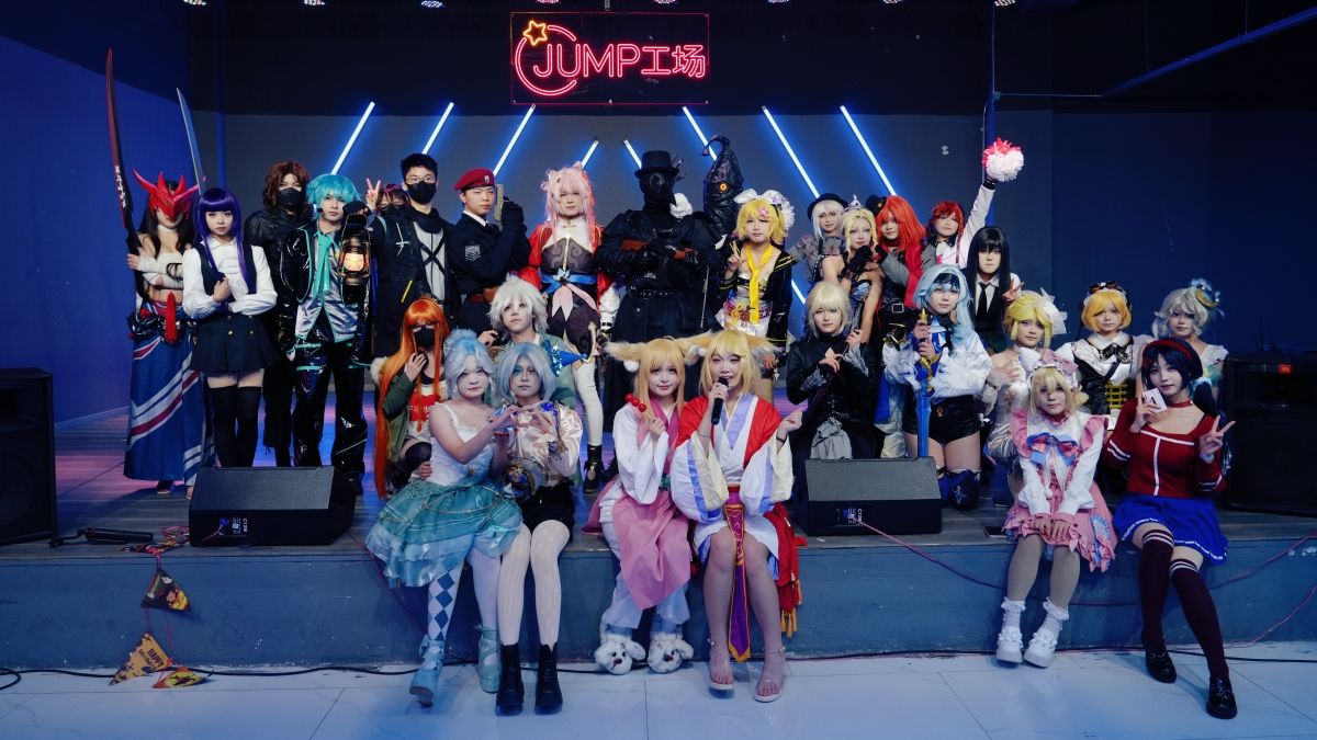 DominicJeaftv9's tweet photo. Just crushed my first anime con of the year—spent 3hrs hunting rare merch, met the sweetest cosplayer, and my camera roll is overflowing with iconic shots. Total win! https://t.co/bc9IXa4RNE