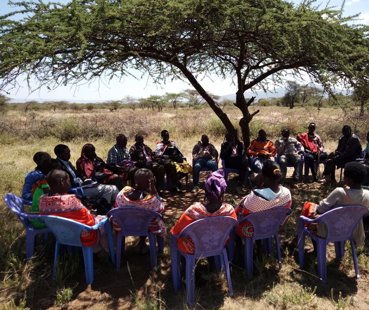 MenEndFGM's tweet photo. When men have honest under-the-tree conversations on harmful practices such as FGM and child marriage, their mindsets change. They get to understand the realities women and girls face having been subjected to these practices. And from there, they become change agents
#MenEndFGM https://t.co/Kp3RsguTkJ