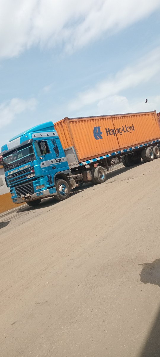 Teelee_212's tweet photo. @abazwhyllzz LICENSED FREIGHT FORWARDING &amp; CUSTOMS CLEARANCE SERVICES https://t.co/ru8umebzWP