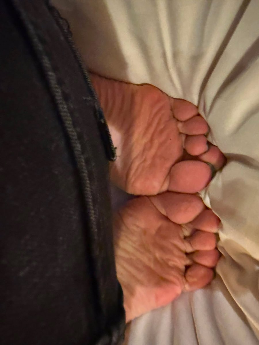 ashiuramiyu's tweet photo. 臭そう？
#foot #feet #足裏 https://t.co/pHcnRgzodb