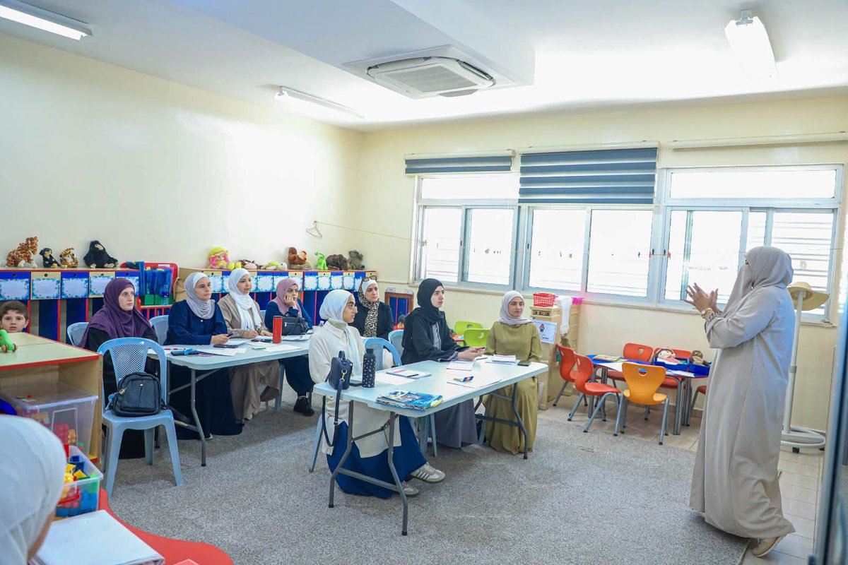 IPAPR1's tweet photo. حصاد الأسبوع الأوّل من رحلة صناعة الأثر!
​اختتمت مدارسنا بنجاح فعاليات الأسبوع الأوّل من تدريب المعلّمين الجدد ضمن خطة الدّبلوم التّدريبي لإعداد المعلمين المُقدّم من المشرفين المختصين في المدارس بالتّعاون مع مركز الاستشارات والتّدريب في الجامعة الأردنية https://t.co/qxgPXXc8wf