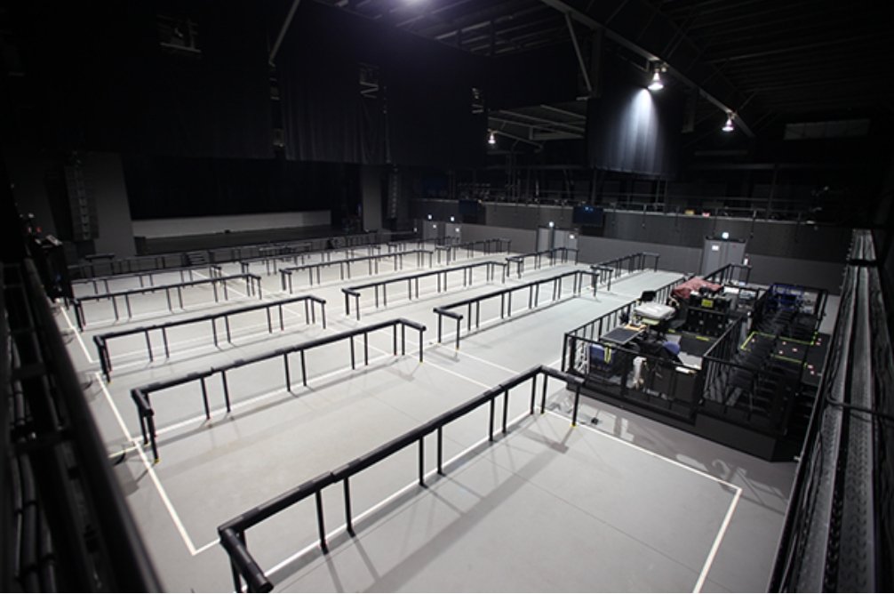 xnghanS2's tweet photo. 일본데뷔쇼케 장소인 TOYOSU PIT

https://t.co/emFOJvLwgZ

스텐딩 수용인원 3103명이고
1층만 있고 시야는 사진과 같대요 https://t.co/YK1f1EA16n