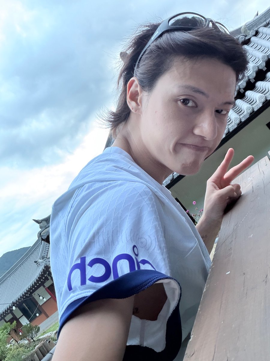 ddeonghwang tweet picture