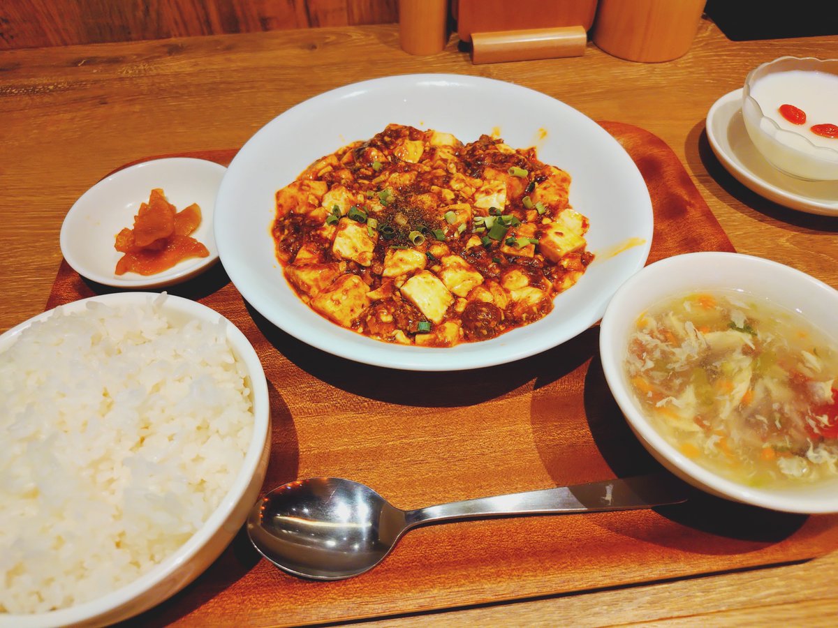 akusil's tweet photo. 程々にカロリーを摂ることが大事 https://t.co/Nkm6sRzgO5