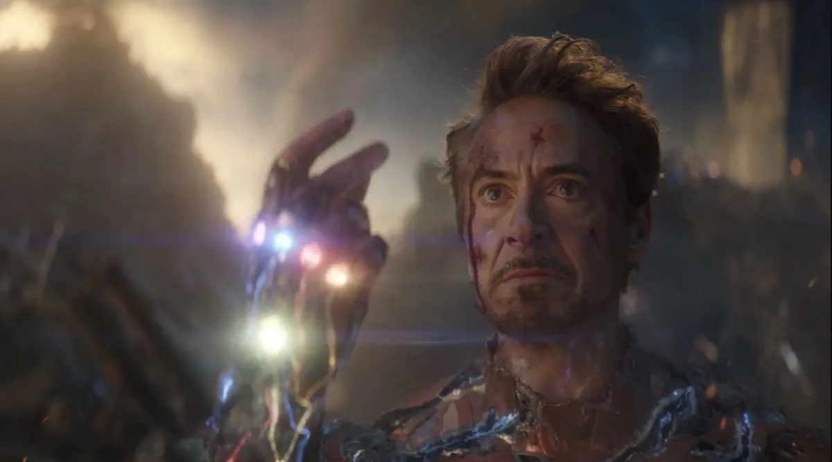 Chamark33's tweet photo. ซีนดีดนิ้วแล้วพูดว่า "And I am Iron Man" 
จาก Avengers: Endgame เลยนี่ยกให้เป็นทั้งฉากที่ชอบที่สุดและเจ็บปวดที่สุดในเวลาเดียวกัน

Tony stark  เค้าไม่ใช่แค่เศรษฐีเพลบอย เค้าคือฮีโร่ตัวจริงในใจของทุกคน

ฝังใจมากให้ดูกี่รอบก็ยังร้องไห้ เพราะเป็นตัวละครที่ชอบแล้วก็รักมากๆ มากที่สุดใน Marvel 

เพราะว่าโตมากับจักรวาลมาร์เวลเอาจริงๆไม่ว่าจะตัวละครไหนก็รู้สึกผูกพัน 🥹🥺💖