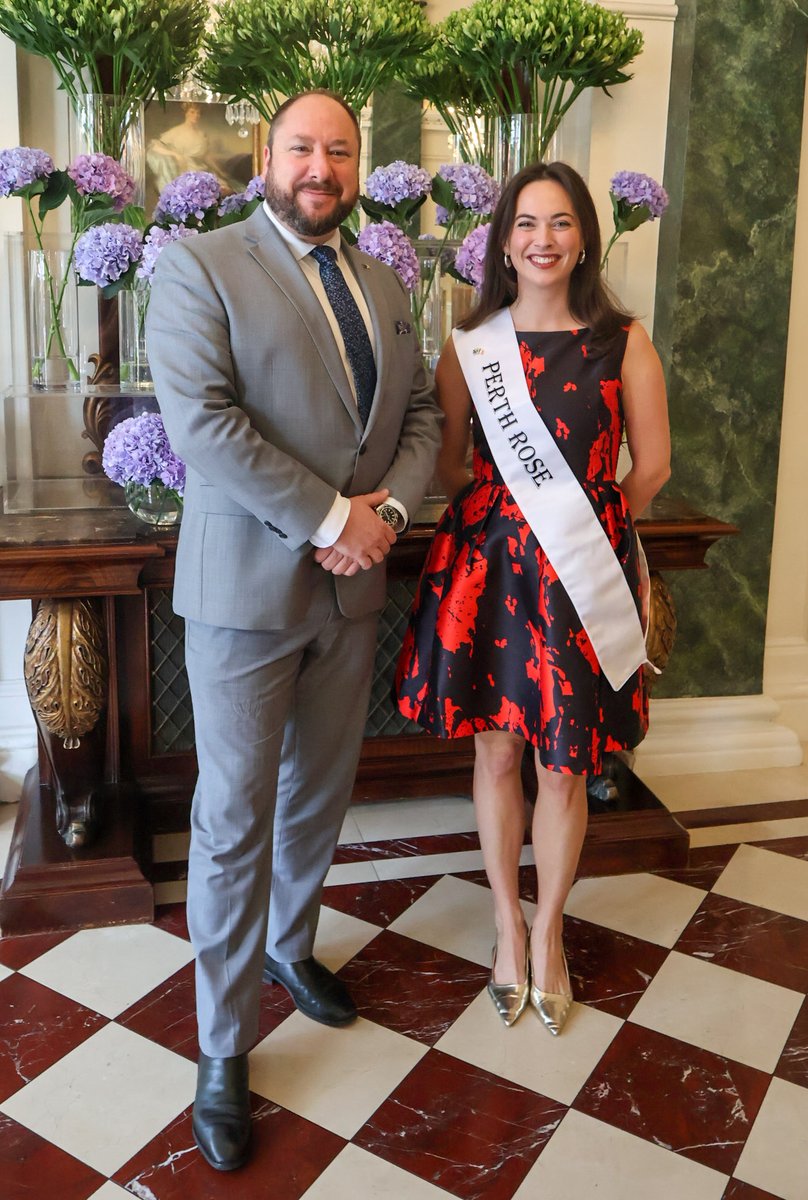AusEmbIre's tweet photo. Chargé d’Affaires Hazell was delighted to meet the Australian Roses in Dublin ahead of this year's @RoseofTralee_ ☘️ The Rose program continues to celebrate the remarkable contributions, achievements, and community spirit of young women across Ireland, Australia and around the world, and showcases our enduring links. Wishing the Australian Roses every success in representing their communities on the international stage in Ireland. 🇦🇺🇮🇪🌹
