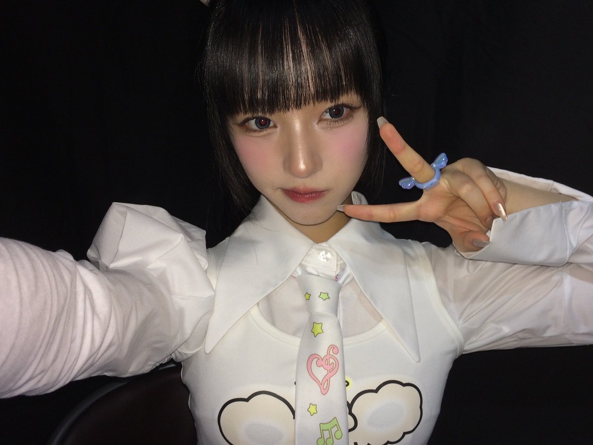 UNIS_offcl's tweet photo. 川口のリリースイベントも無事に終了〜！✨
月曜日からエバーアフターのみんなに会えて、とっても幸せでした！🥹🫶
忙しい中、会いに来てくれたエバーアフターのみんな、本当にありがとう🩷

#UNIS #유니스
#YUNHA #방윤하 https://t.co/VrjbZfJPmB