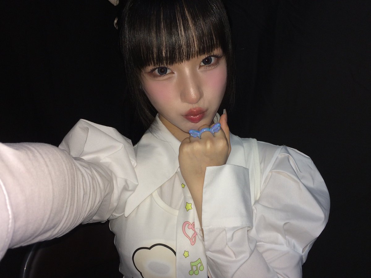 UNIS_offcl's tweet photo. 川口のリリースイベントも無事に終了〜！✨
月曜日からエバーアフターのみんなに会えて、とっても幸せでした！🥹🫶
忙しい中、会いに来てくれたエバーアフターのみんな、本当にありがとう🩷

#UNIS #유니스
#YUNHA #방윤하 https://t.co/VrjbZfJPmB