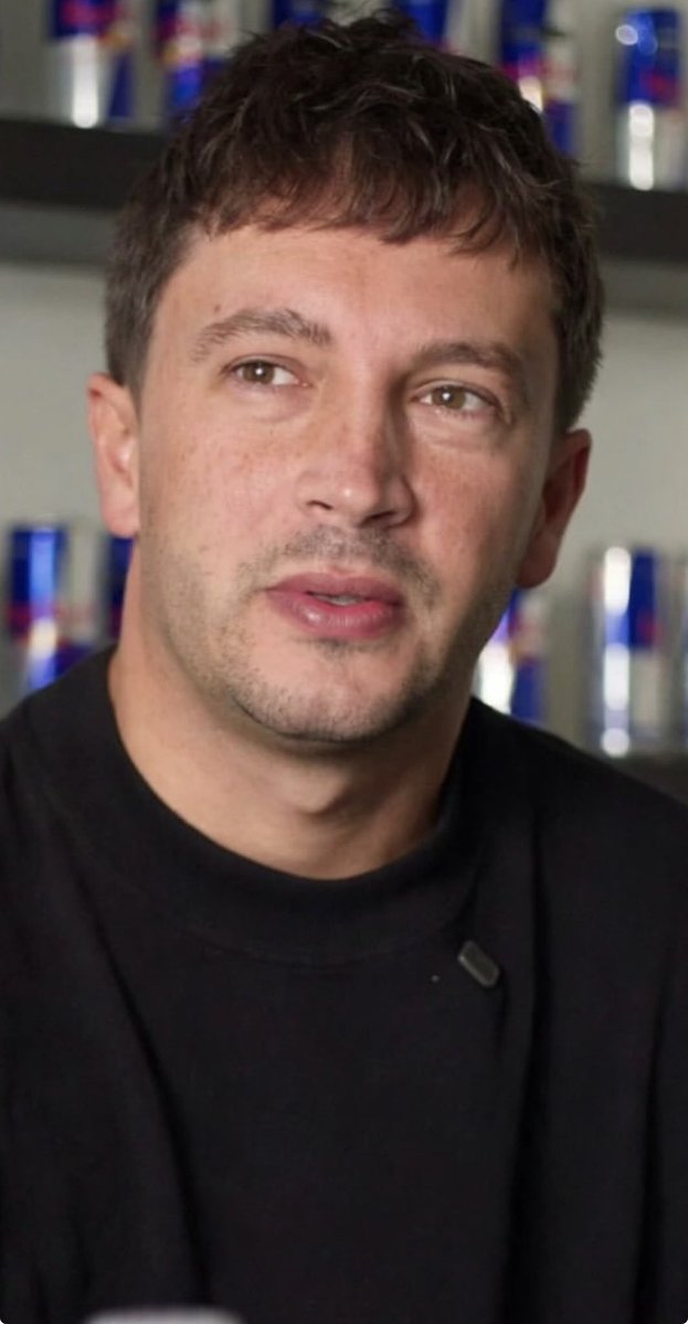 boariss's tweet photo. his freckles........ i need to *** https://t.co/sLqWUM7ngZ