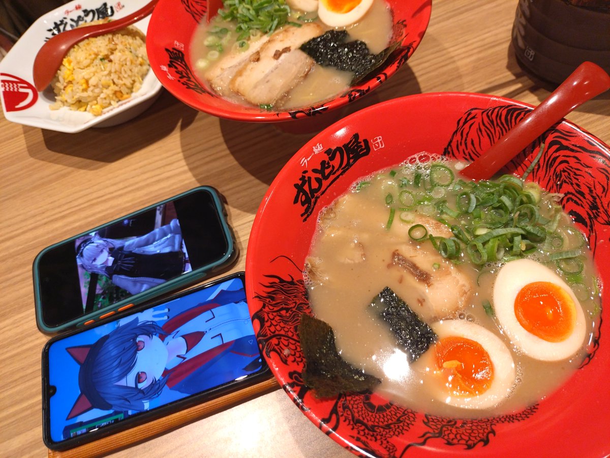 imuVRC's tweet photo. ちょうどエアインテーク猫さんがうちのシm...近所でウロウロしてたんで拉致った。

山〇家ではなくずんどう屋に連れていくという虐待をしてみた。 https://t.co/5uRcGcdaWy