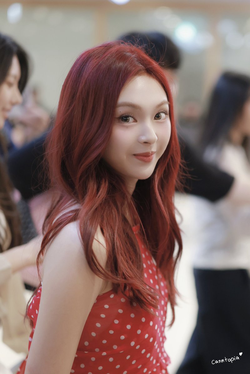 Canntopia_'s tweet photo. 260810
공주네컷 ✌️

#CHIQUITA #BABYMONSTER
#치키타  #베이비몬스터 https://t.co/gIpd7KjKS1