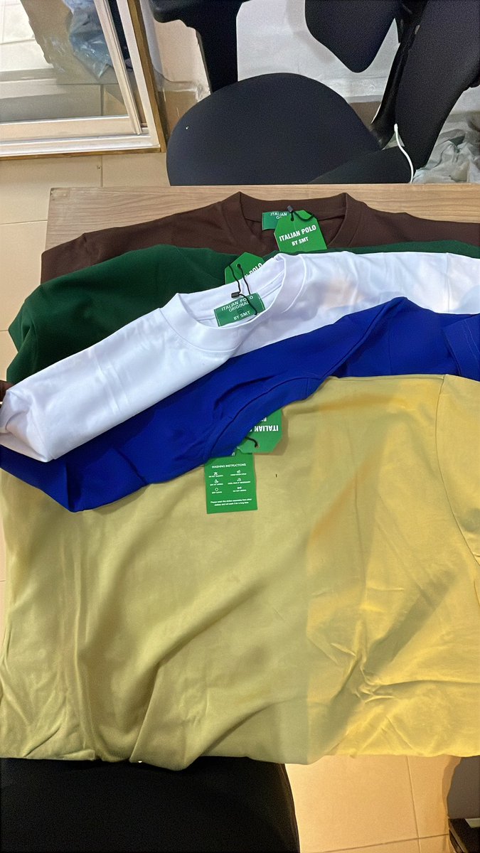 evermoorestores's tweet photo. To prove a point with SMT 320GSM to those who still confuse it with 240GSM price.
@yankeeplug_ kindly tag 2 or 3 of your mutuals to win this sample from the store. 👕
Dozen price N140,000
Size XL,2XL,3XL,4XL.
Available in 10 different colors. https://t.co/YUICzxHOh4