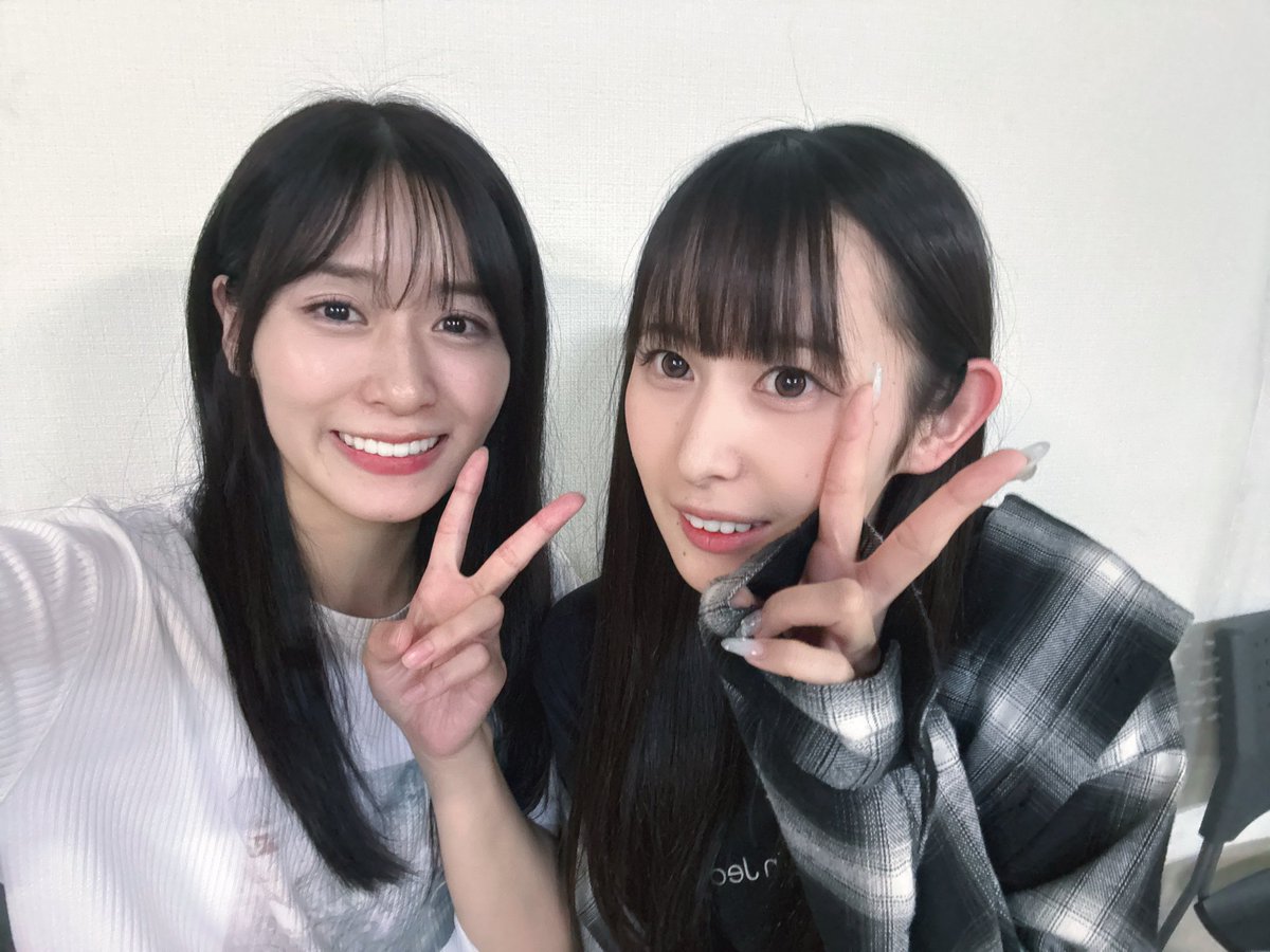 naiki_cocoro's tweet photo. 稽古でした✨🧜‍♀️
久しぶりに喉やられそう🙄
でも楽しい！！！
痩せたい！！！

みんなで素敵な作品を作り上げますので、是非劇場までお越し下さい🫧

https://t.co/nPGBke0p6H

ゆきのちゃんとツーショット撮ってもらいました🫶
今回私より背の高い人も多く新鮮✨

#Casket2026
#五反田タイガー https://t.co/9VbigoiW3f