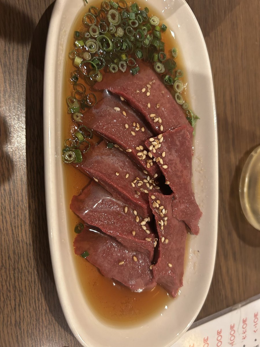 aobantyo's tweet photo. 同級生の居酒屋に30年ぶりに会いに来たけど会えなかった😭
料理、めっちゃ美味しいかった‼️
#やぶれかぶれ https://t.co/T1y7LCk9hw