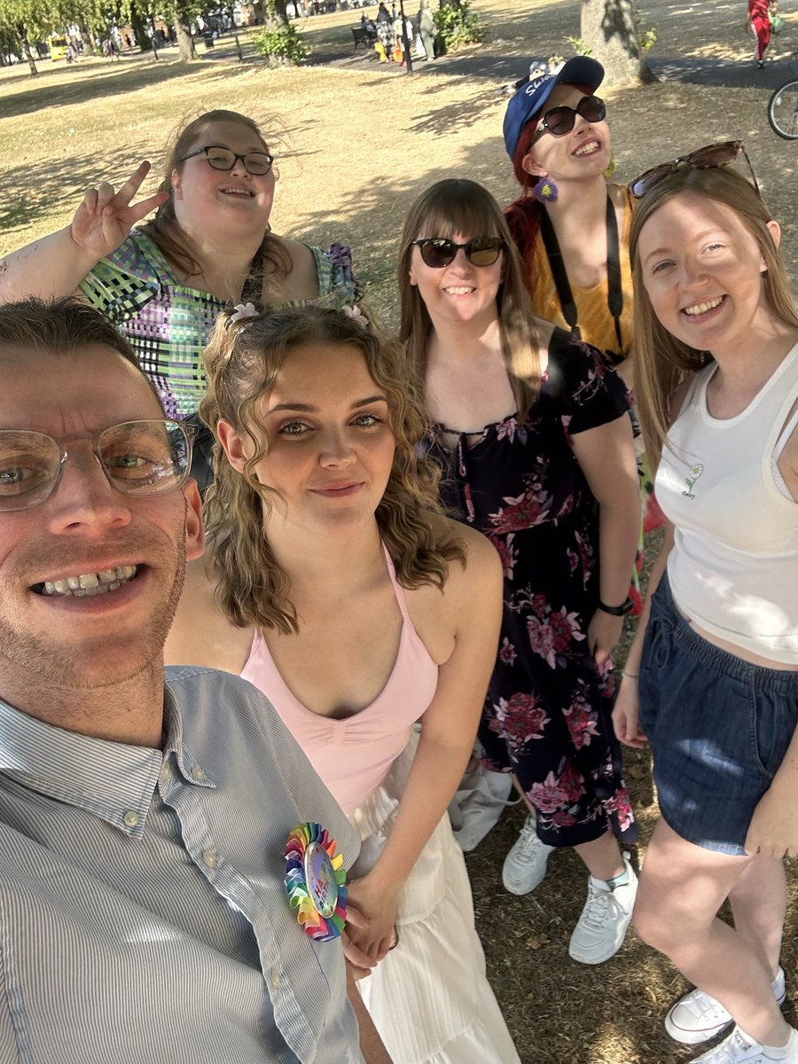 leicestermark's tweet photo. Survived another year 🥳🫶 https://t.co/Prygzw0zqG