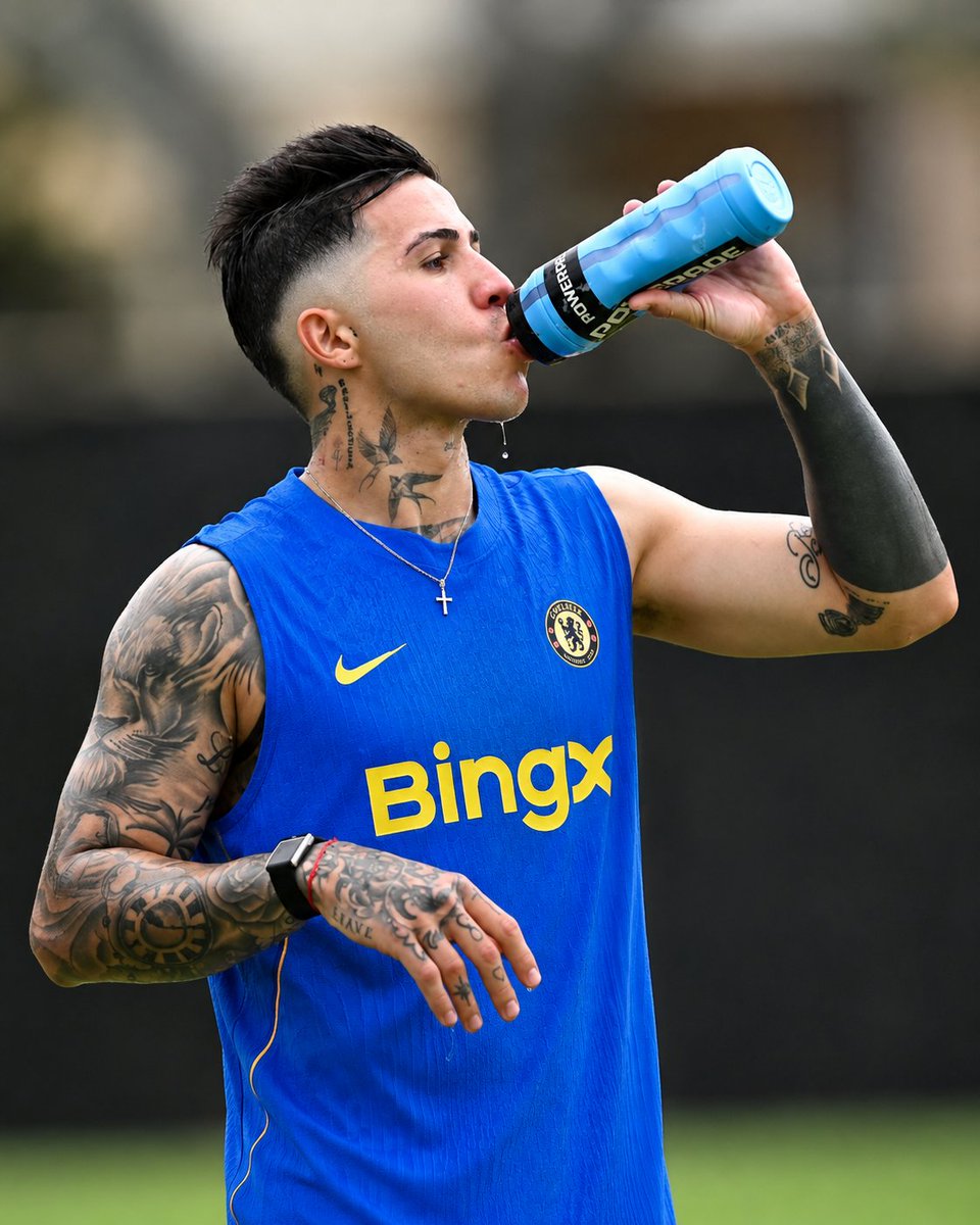 _01Legion's tweet photo. 🚨📷 Enzo Fernández is back in training. https://t.co/sqxRDQY05s
