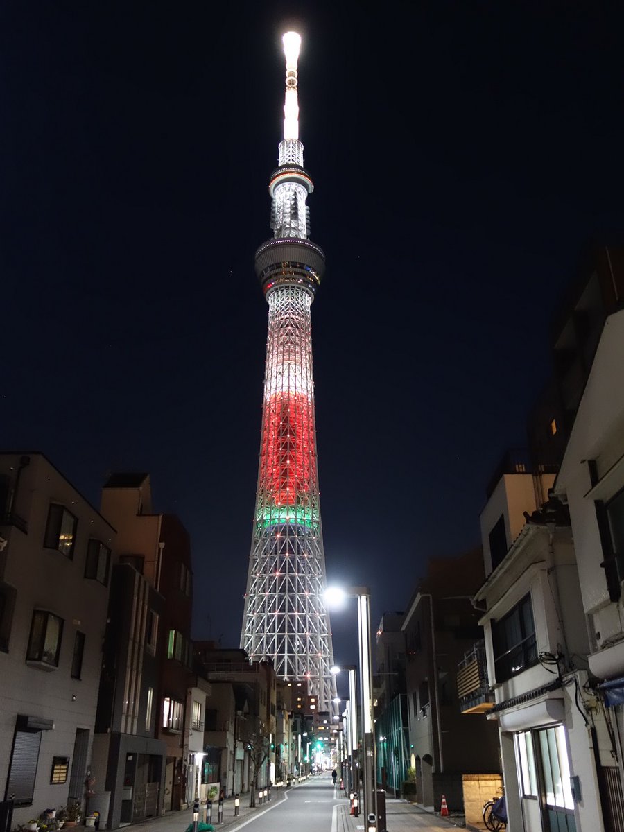 meishoview's tweet photo. 夏はやっぱりスイカツリー
お疲れ様です🍉🧂 https://t.co/AjmZPZzpxd