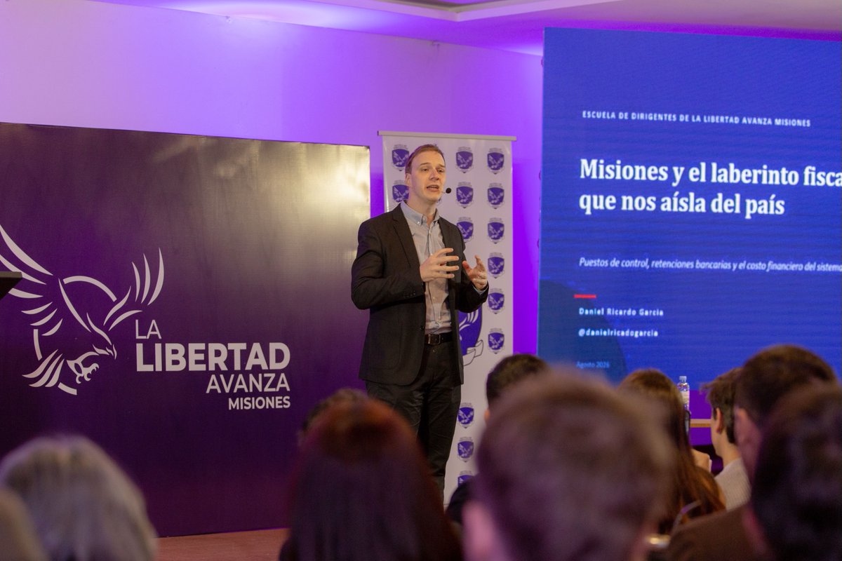 adrianmisiones's tweet photo. Se dio inicio a la primera clase de la Escuela De Dirigentes de La Libertad Avanza Misiones.
Gracias a los más de 450 Inscriptos.
Una Misiones Mejor Es Posible.
@JMilei 
@KarinaMileiOk https://t.co/3TlgGWSphe