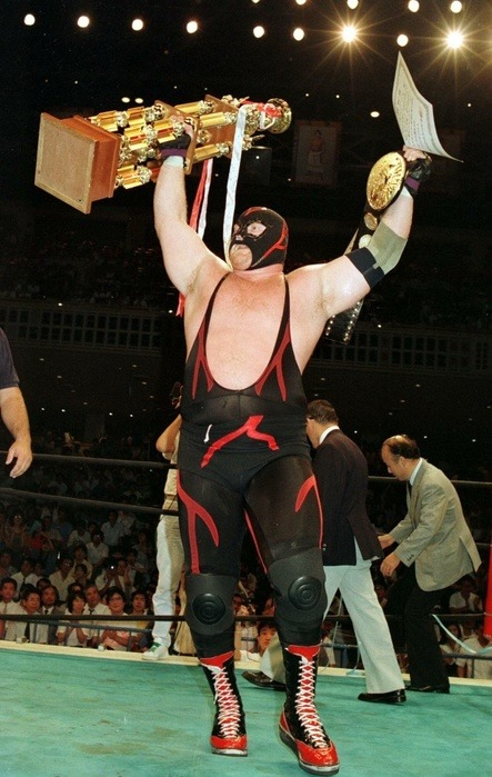 allan_cheapshot's tweet photo. #OnThisDay in 1989: New Japan: Ryōgoku Sumo Hall: Big Van Vader defeated Riki Choshu to win the IWGP Heavyweight Title. https://t.co/jn08aY9Cax