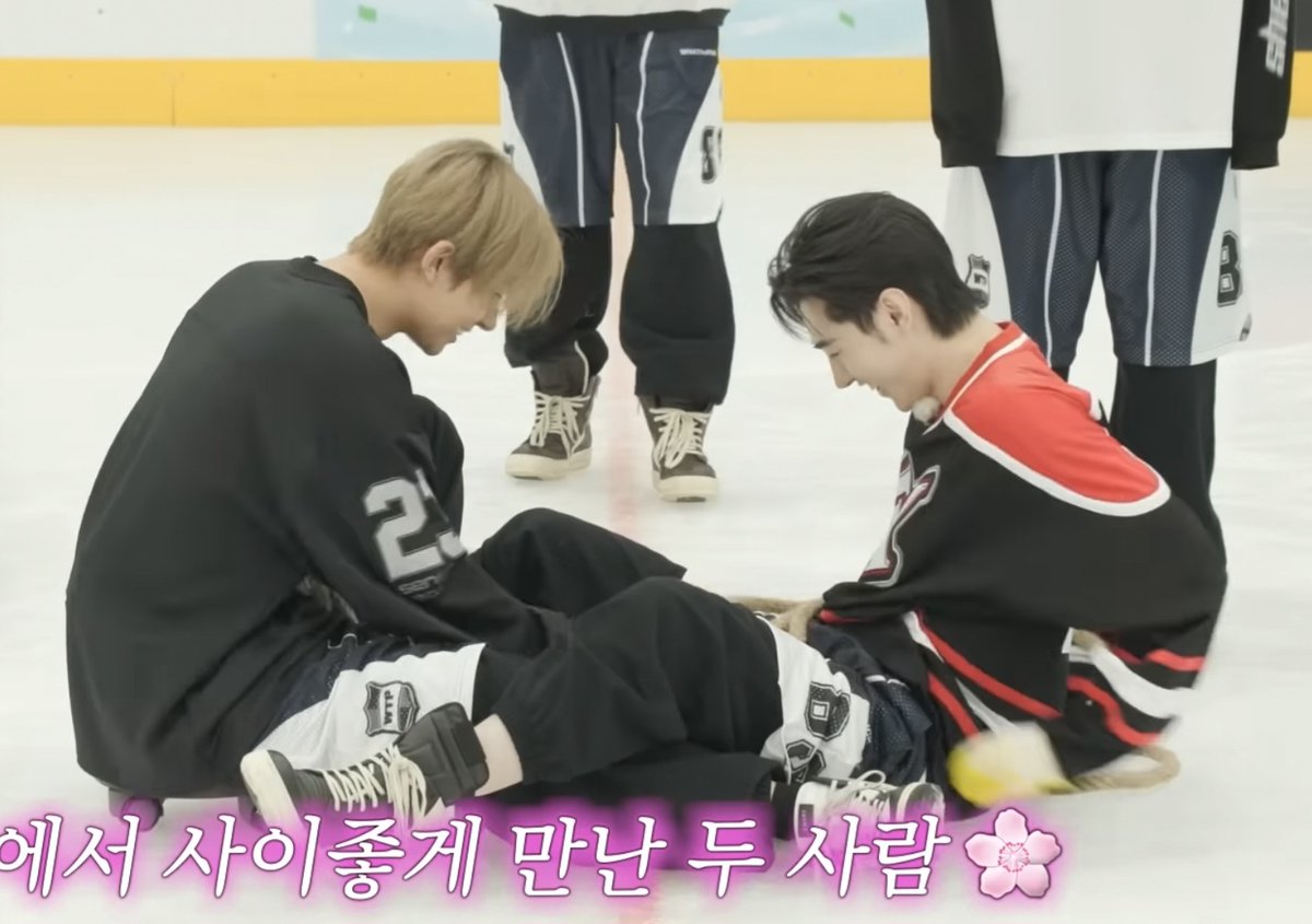 erotikeu's tweet photo. #whoremembers when we had heehoon scissoring in en'o clock https://t.co/dibnVdWycx