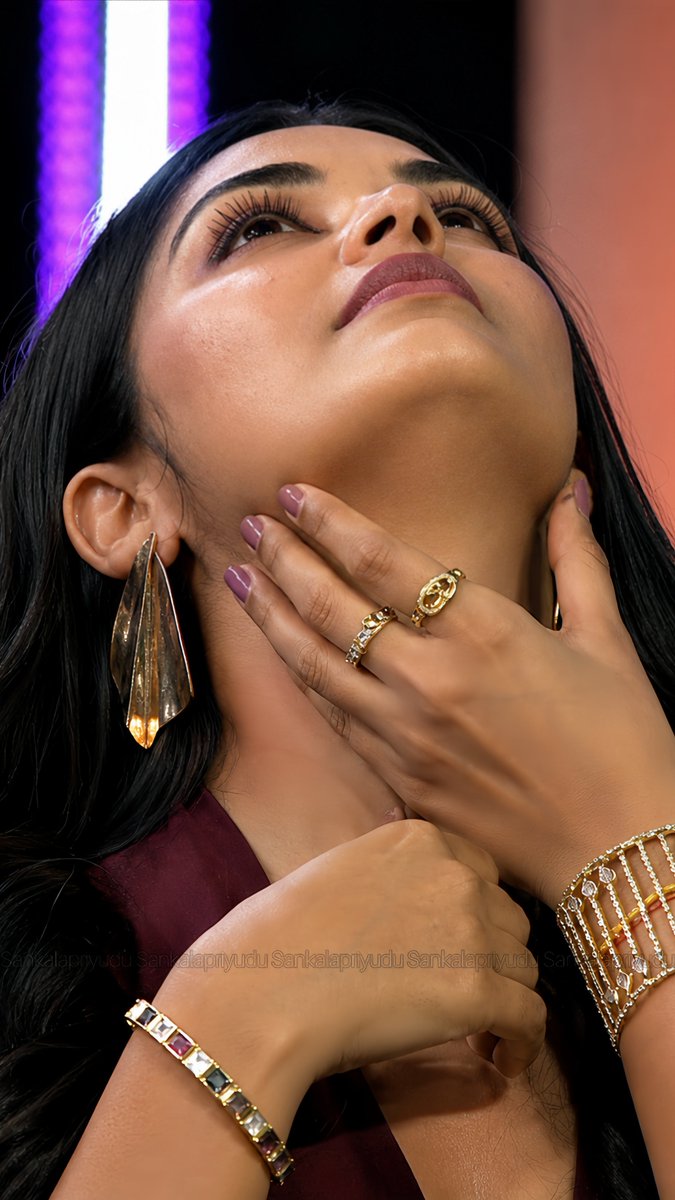 Vickyroap's tweet photo. Mom : dei enada ivlo thick ah Iruku Unnoda cum athulaiyum evlo nal ah adikama iruntha ivlo kanchi uthitiye da cha mulungave mutiyala 🤢 thalu thupanum

Frd : anuty 1th time apditha irukum thupathinga kane mudi2 mulingudunga

Mom : 😖chi nalave ila Ithuk aprom bj pana maten poda https://t.co/j0dIo56qm9