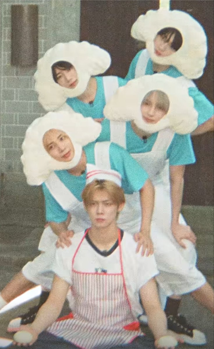 L0VELYBEOMIE's tweet photo. MY FIVE 🥹 https://t.co/CggiJUTLB1