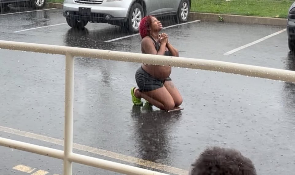 RubyDaBreeze's tweet photo. I’m getting slower by tha day, I really needa put tha weed down… https://t.co/mbukGDoVP4
