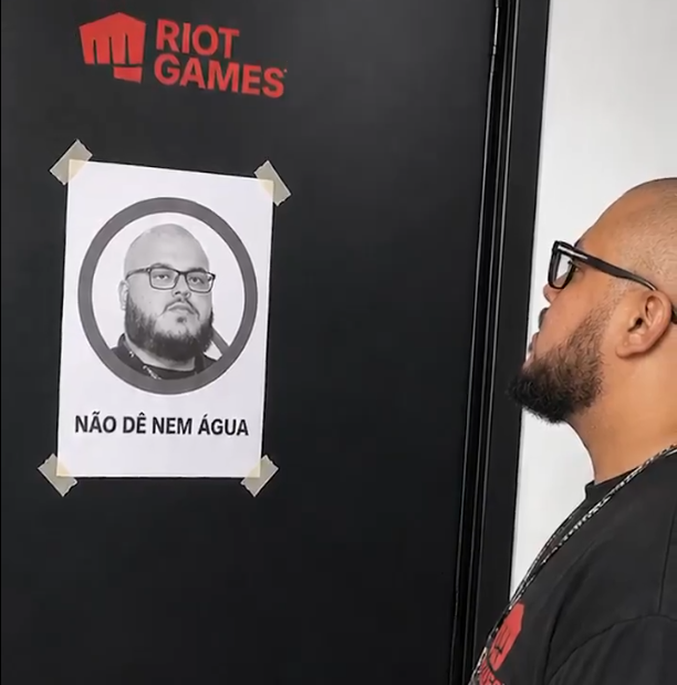 arthurzip_'s tweet photo. @caiodurodo bom frame https://t.co/KD1l5kE7zV
