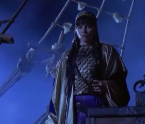 guerrerafuego24's tweet photo. Xena is one of the characters who knows best what it means to truly and strongly love, because for the people she cares about she would be willing to do anything, even sell her soul, if it means that others will be safe. https://t.co/U3jBfJQvNu