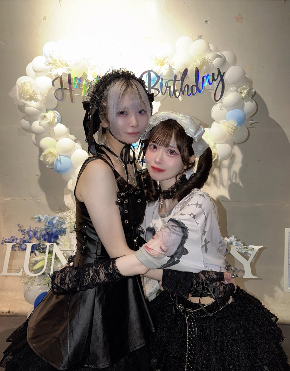 ritan_chan's tweet photo. パン・ルナリーフィ生誕祭2026、NARLOWで出演させていただきました！

転生者が変わらずアツくて最高だった、
永久に愛しい存在だよ🤍

大好きなメンバーとまた一緒に大切な曲たちを歌うことができて嬉しかったです！！
いつかは5人揃って、またみなさんに久しぶり！ってお会いできる日が来ますように❤️‍🔥と思ったよ〜

aminiさんかっこよかったです！
パンちゃんお誕生日おめでとう♡