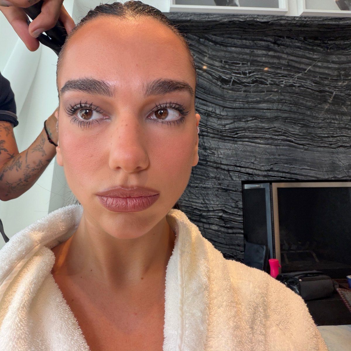 DUALIPA's tweet photo. Anything in this nyc heat feels like an Olympic sport https://t.co/xPbOHLgJvP