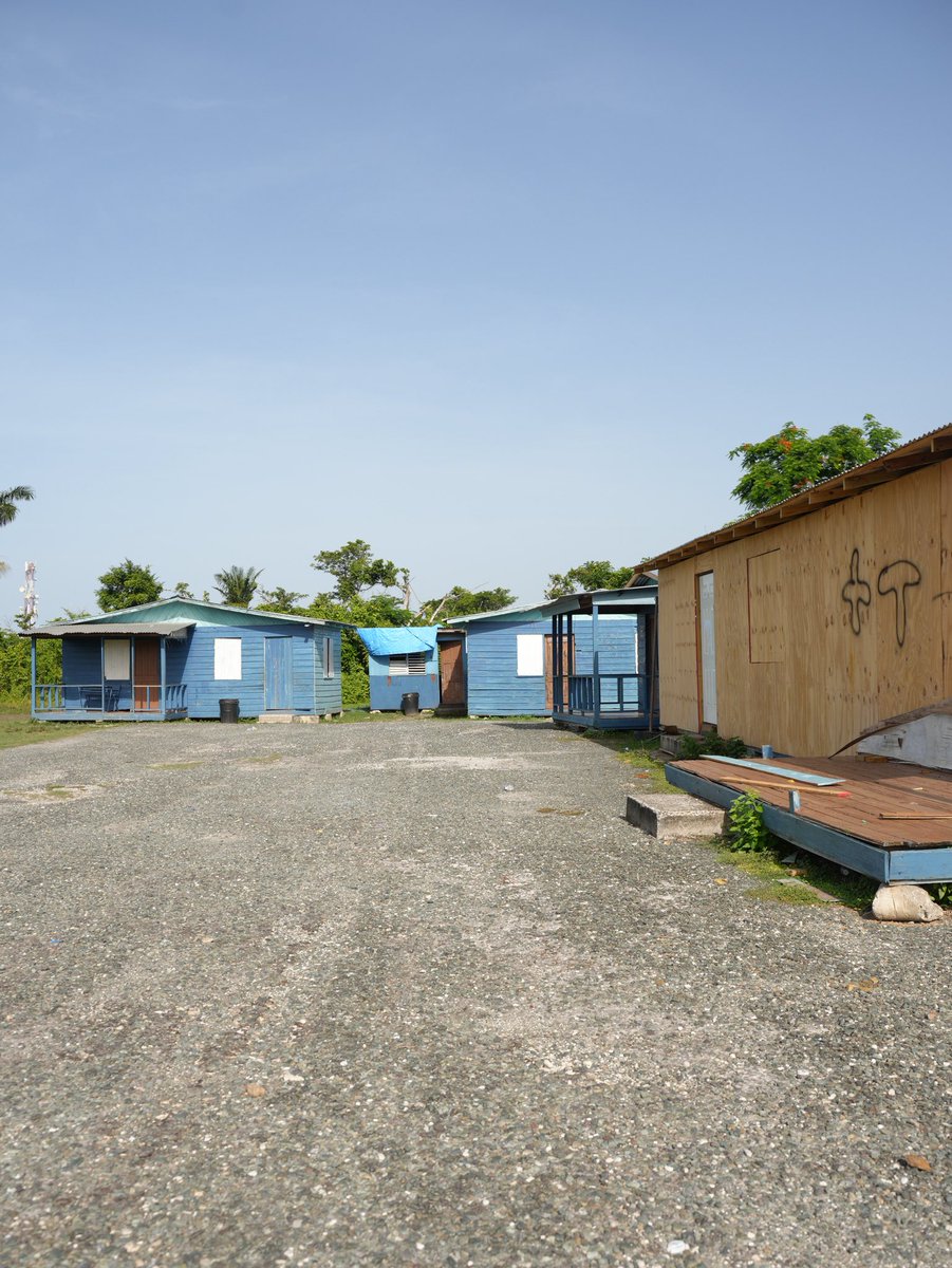 QuitePerry's tweet photo. Another #PromiseKept from #PerryPromises to my childhood school — Elite Preparatory in Westmoreland 🎓

I donated half a million dollars ($500,000) to aid in rebuilding from the lasting effects of #HurricaneMelissa — because behind every promise should be action.

Here’s to back-to-school in September! ✏️