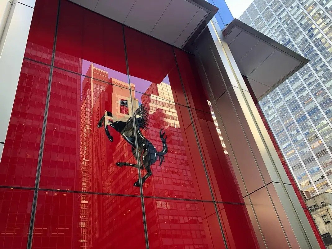 NY78com's tweet photo. USのFerrari���洒落すぎ。

https://t.co/chJIvXRcpN https://t.co/1ZDh5HIY6a